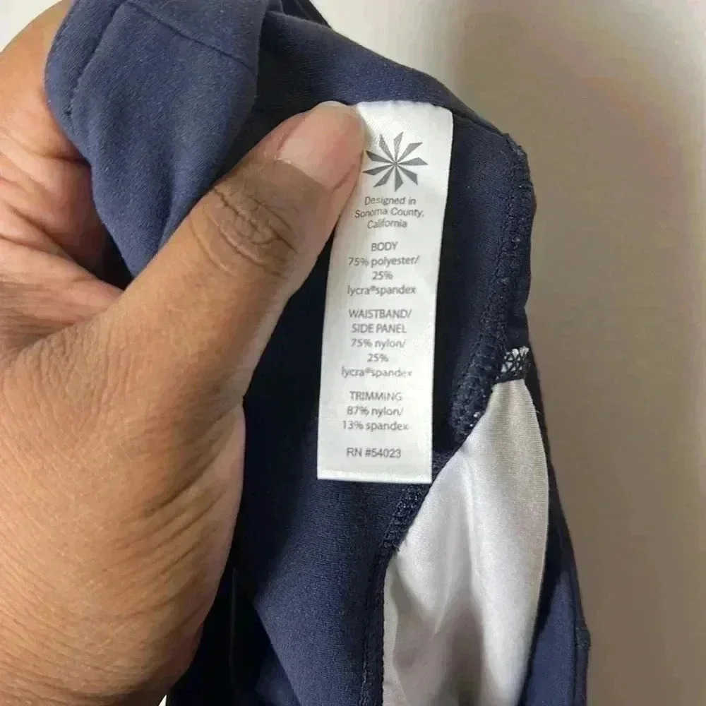 ATHLETA Mantra Mosaic Printed Crop Leggings Women XXS in Navy Blue and White - Picture 10 of 14